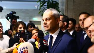 Костадинов заплете голяма конспирация с атентата срещу Фицо 