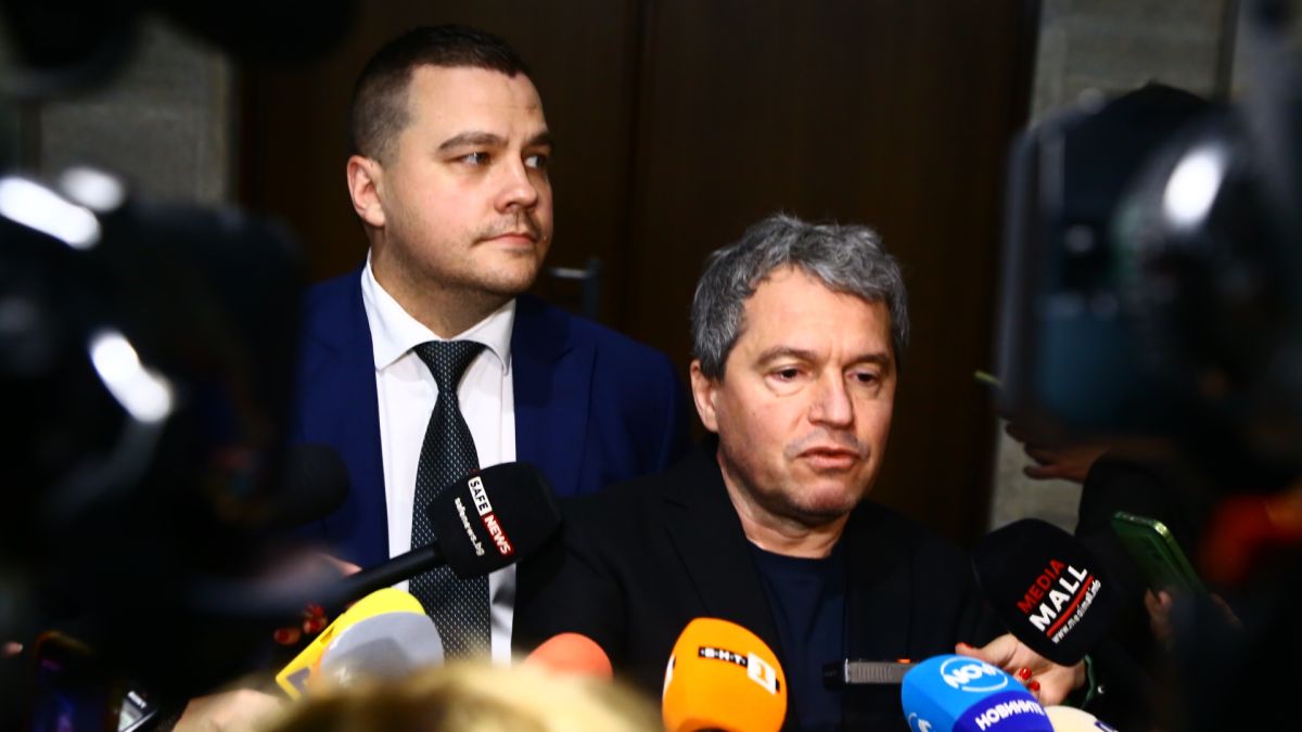 КС с извънреден ход след жалбата на Слави и компания за касиране на вота