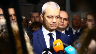 „Възраждане“ сядат на преговори със всички партии, освен... 