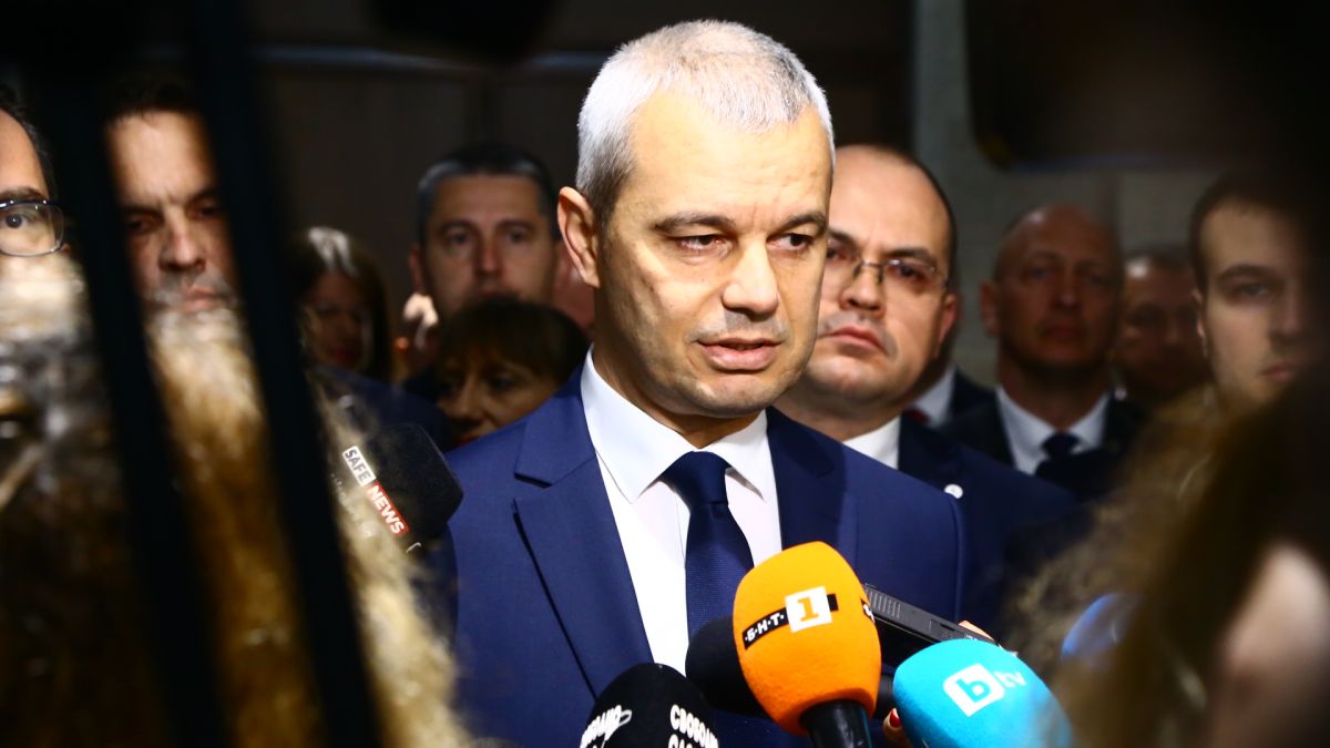 Костадинов: От "Възраждане" зависи кой ще отиде на балотаж за шеф на НС