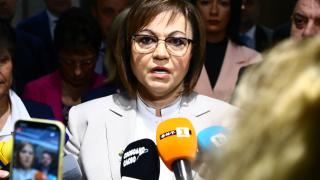 Ще му отреже главата: Нинова дава на съд ген. Атанасов