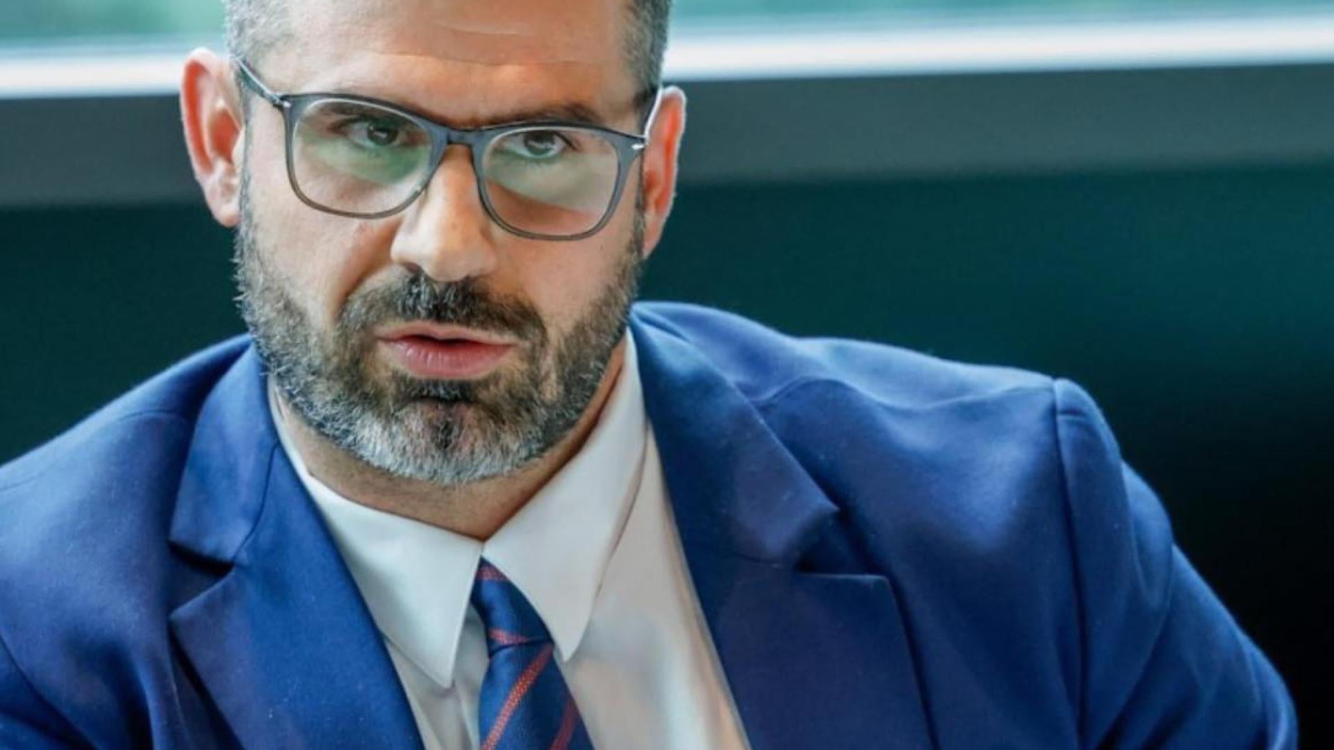 Кузман Илиев: Еврото не е златен стандарт, върви към война, инфлация, цифров контрол над живота на хората