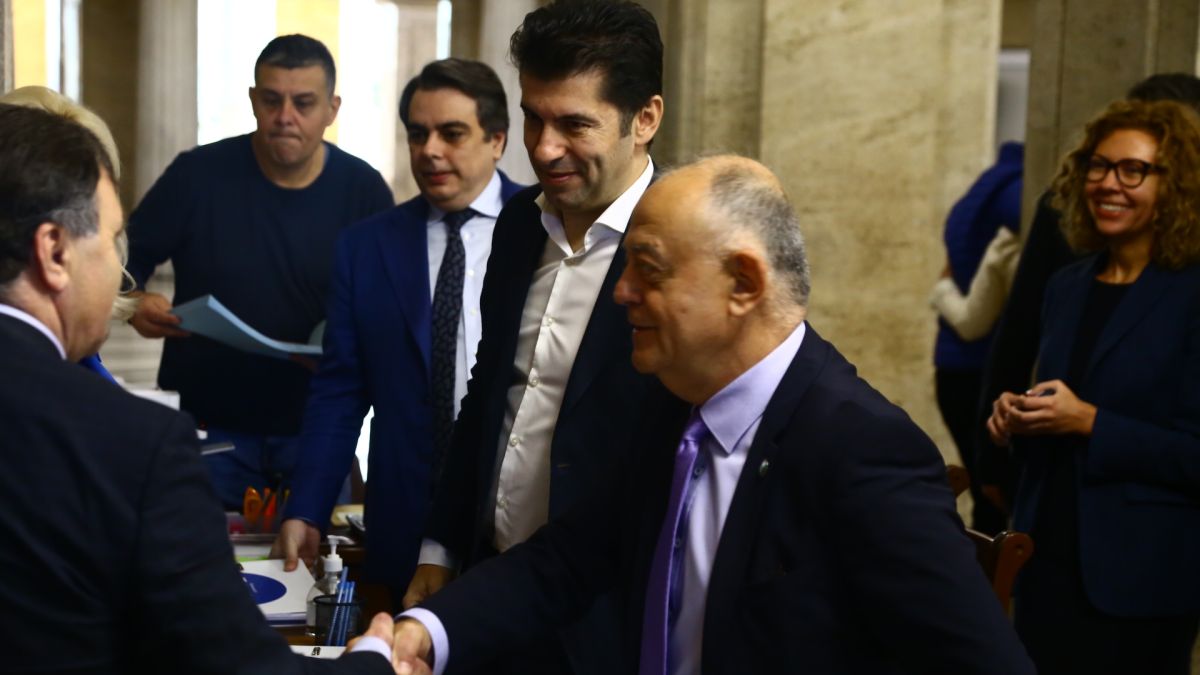 Д-р Борислав Цеков обяви политическата смърт на ПП-ДБ