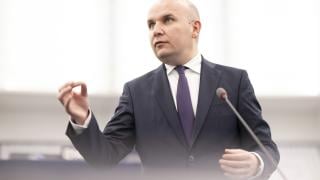 Последен соросоиден пристан за един евродерибей