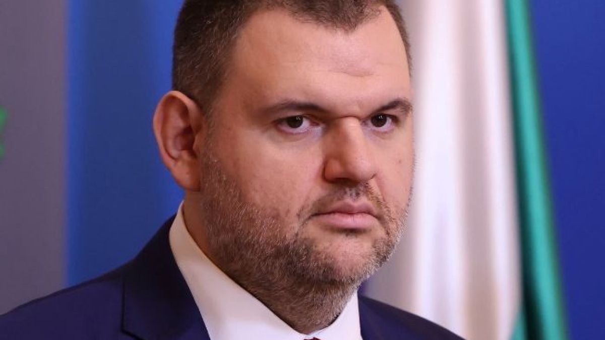 Пеевски: Призовавам служебното правителство незабавно да отмени решението си за частната детска болница