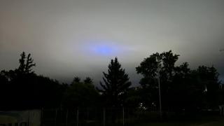 Синя мистерия в небето шокира столичани, извънземните ли дойдоха СНИМКИ