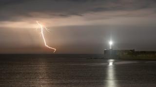 Meteo Balkans бие тревога: Небето се запалва тази вечер!