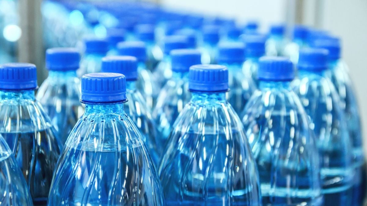 Beчe щe плaщaмe цeнa и зa плacтмacoвитe бyтилĸи, oт ĸoитo пиeм