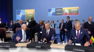 Всичко се обръща! НАТО с извънреден ход за изпращането на войски в Украйна 
