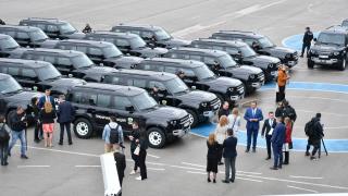 Мото-Пфое доставя 160 автомобила Defender за опазване на българските и европейски граници СНИМКИ
