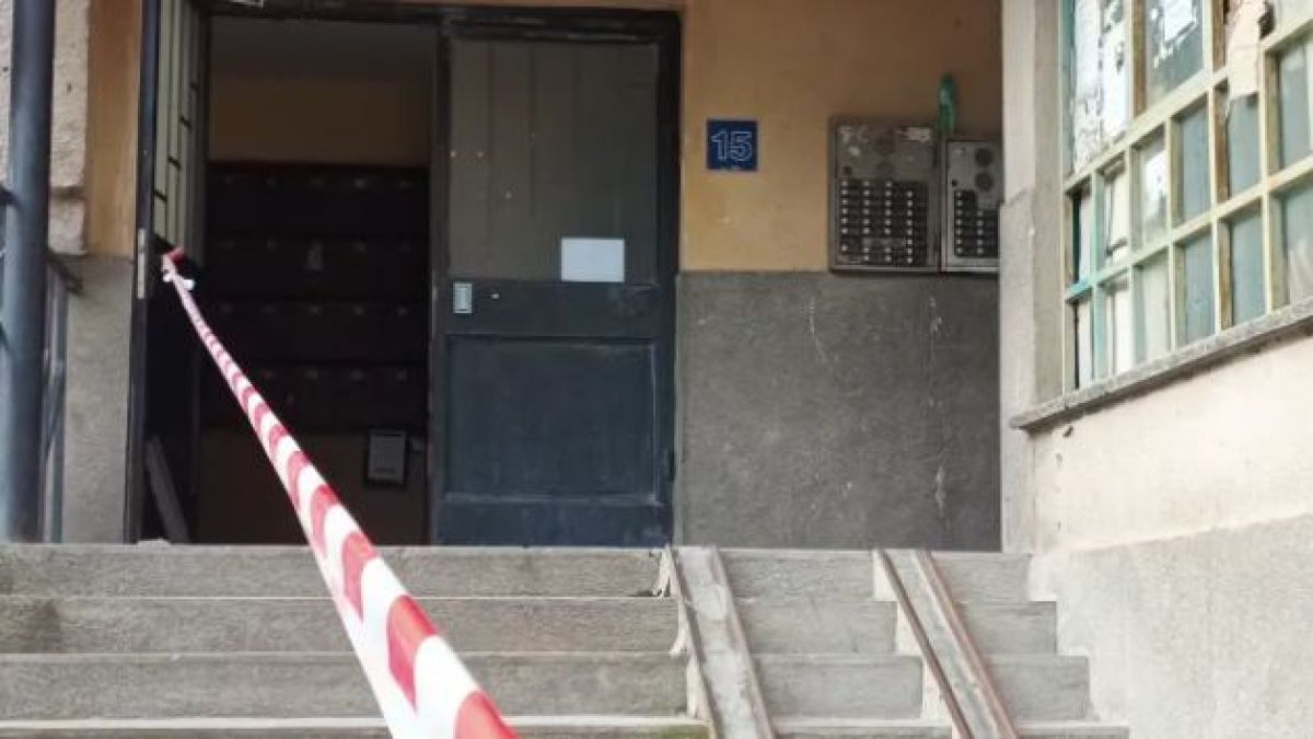 Взрив в апартамент в Хасково СНИМКИ
