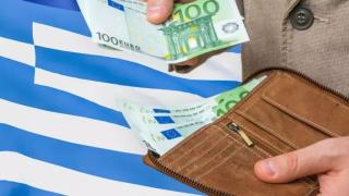 Солено! До €54 000 глоба в Гърция, ако си позволите са...