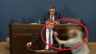 След бой и скубане: В Грузия вече "чуждестранните агенти" са факт ВИДЕО