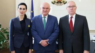 Главчев се срещна с посланика на Украйна и обяви нещо важно за формулата на Зеленски 