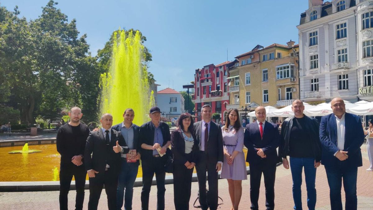 Водачите на листите на “БСП за България” откриха предизборния си фронт офис в Пловдив