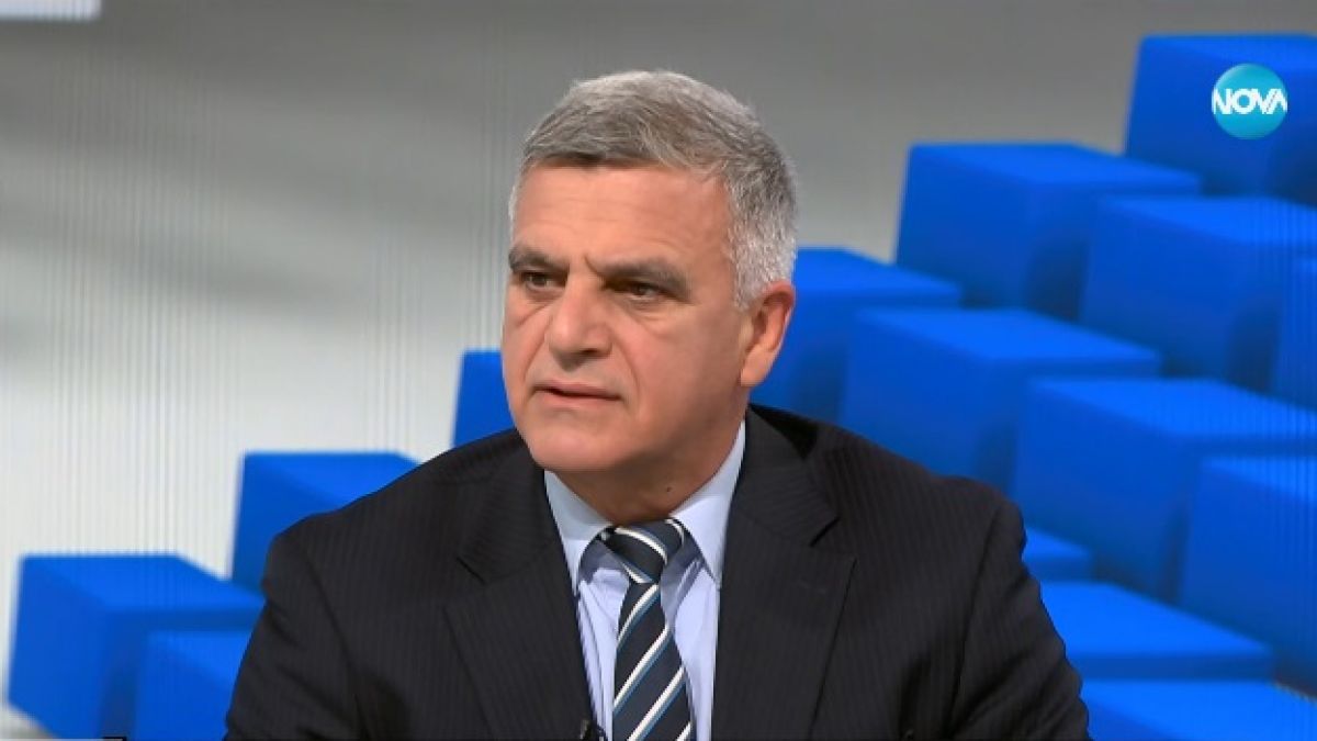 Стефан Янев хвърли бомба за ГЕРБ, ПП и ДПС и разкри колко често се чува с Радев 