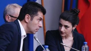 Изтече скандален ЗАПИС на Киро, Лена и Василев за незаконен кеш в торби и „неофициални“ 1,5 млн. от Бобоков
