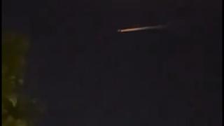 Мистериозно ВИДЕО взриви мрежата, НЛО ли е това огнено кълбо