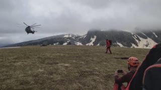 Никога не правете това, ако видите хеликоптер в планината