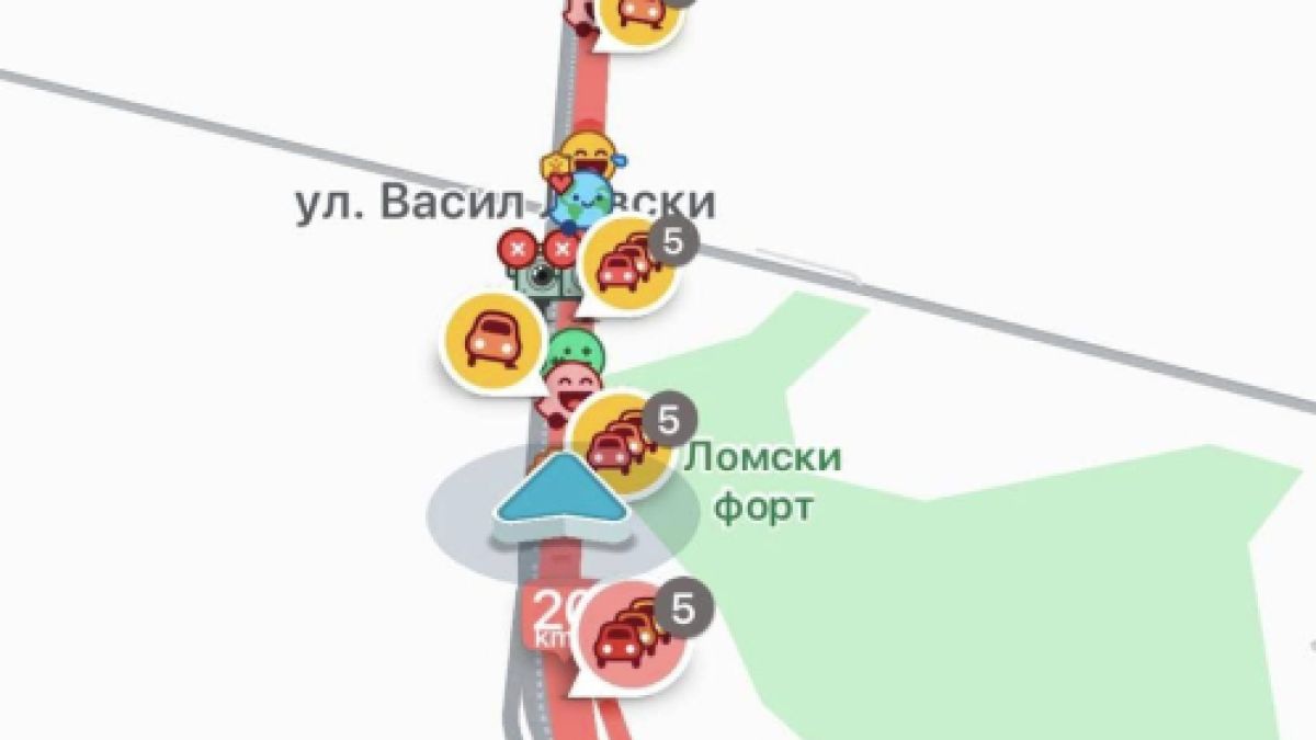 Сигнал: На този столичен булевард пренасят военна техника за Украйна СНИМКИ