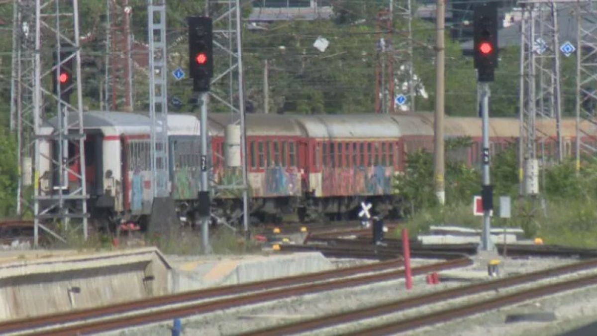 Ужас на столичната Централна гара СНИМКИ 