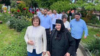 Сестра Елисавета към Нинова: Продължавайте вашата битка в защита на християнското семейство и децата 