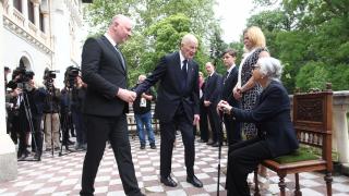 Фоторепортаж в БЛИЦ: Цар Фердинанд се прибра у дома 