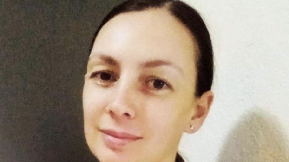 Виждали ли сте я? Теодора изчезна преди 3 седмици, близките й са в безизходица СНИМКИ