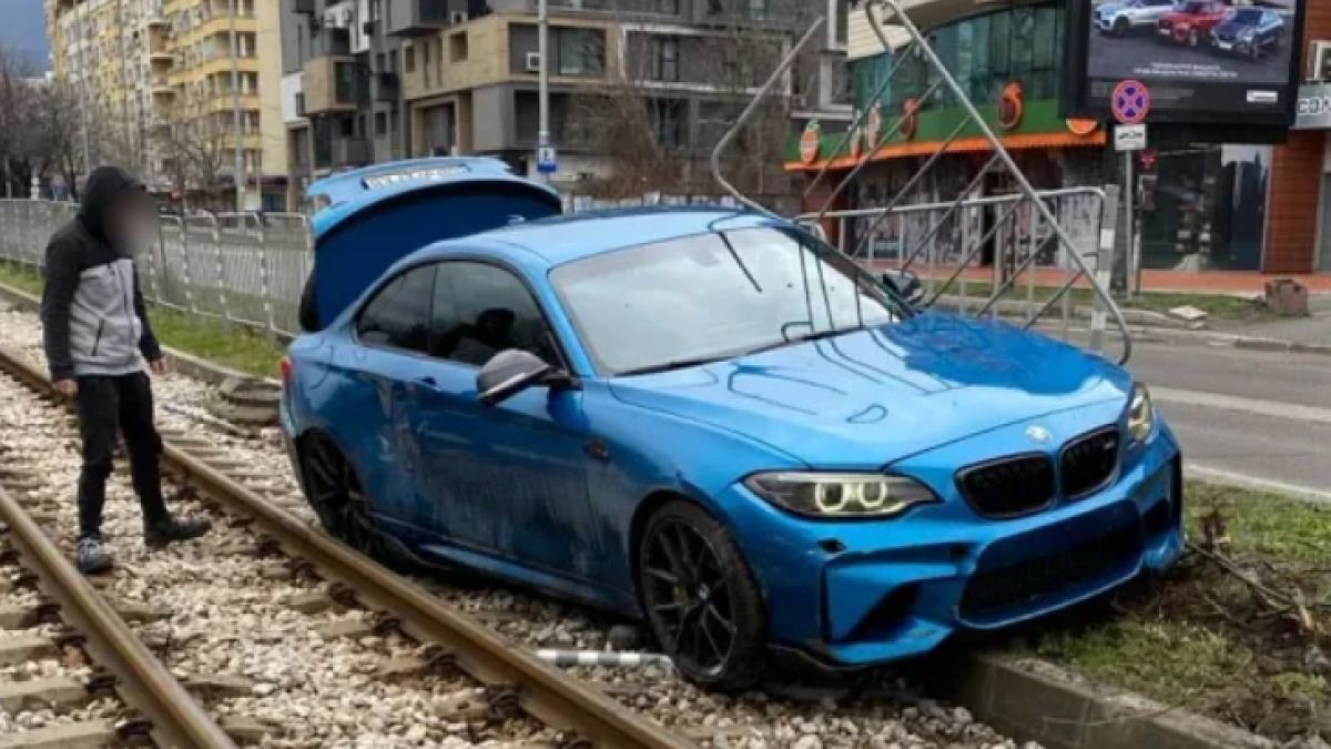 Нова простотия с БМВ и джигит зад волана в София ВИДЕО
