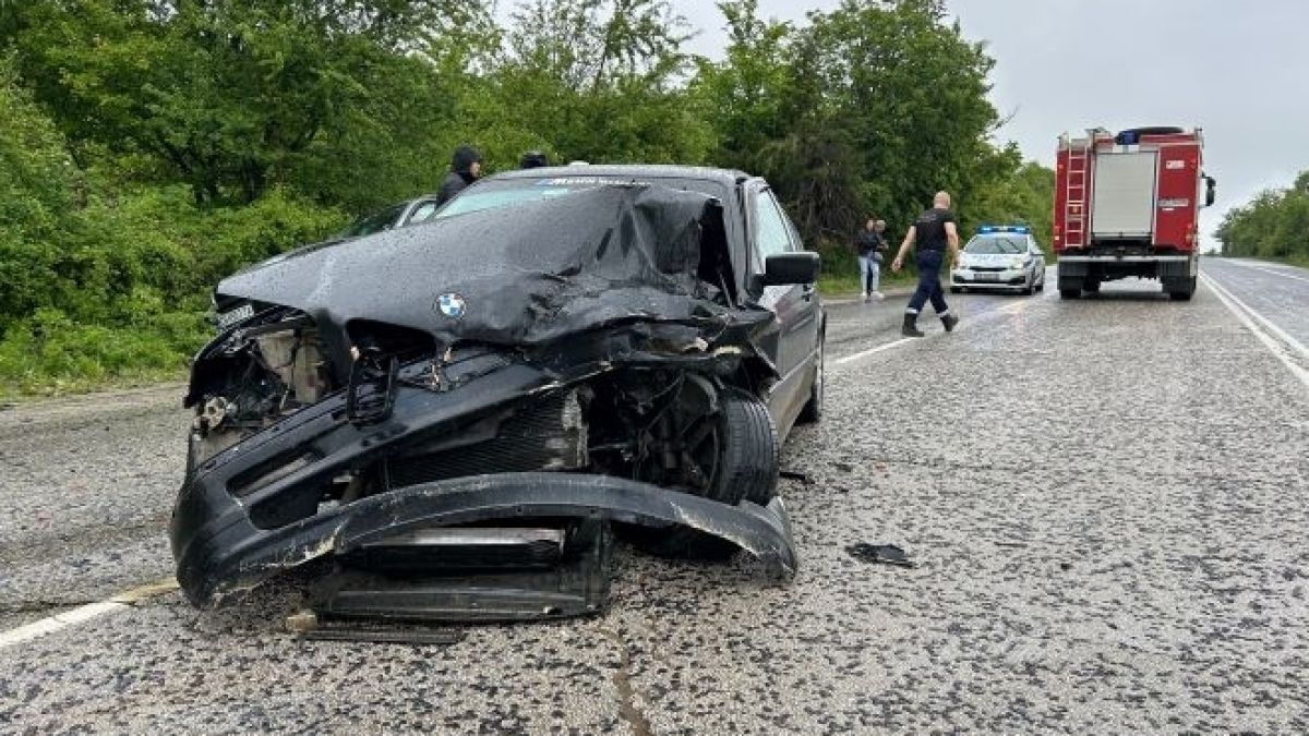 Кървава катастрофа в Силистренско, има загинала, а 3-г. дете...