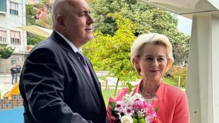 Бивш министър на Кирил Петков: Урсула прави кампания за "Възраждане"