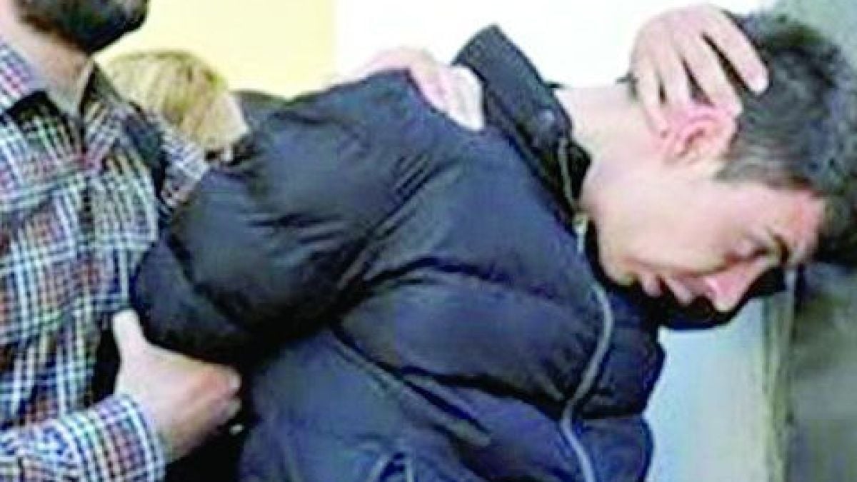 Роден наркоман смрази Гърция с убийството на дъщеричката си: Рязал трупчето ѝ като сирене