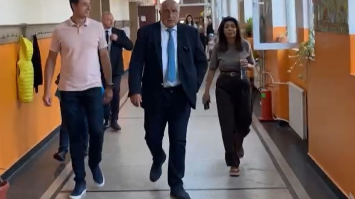 Борисов изненада с думи за гларуса позьор и каза ще вземе ли папката за премиер