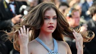 "Ангел" на Victoria's Secret нагорещи мрежата със СНИМКИ 18+