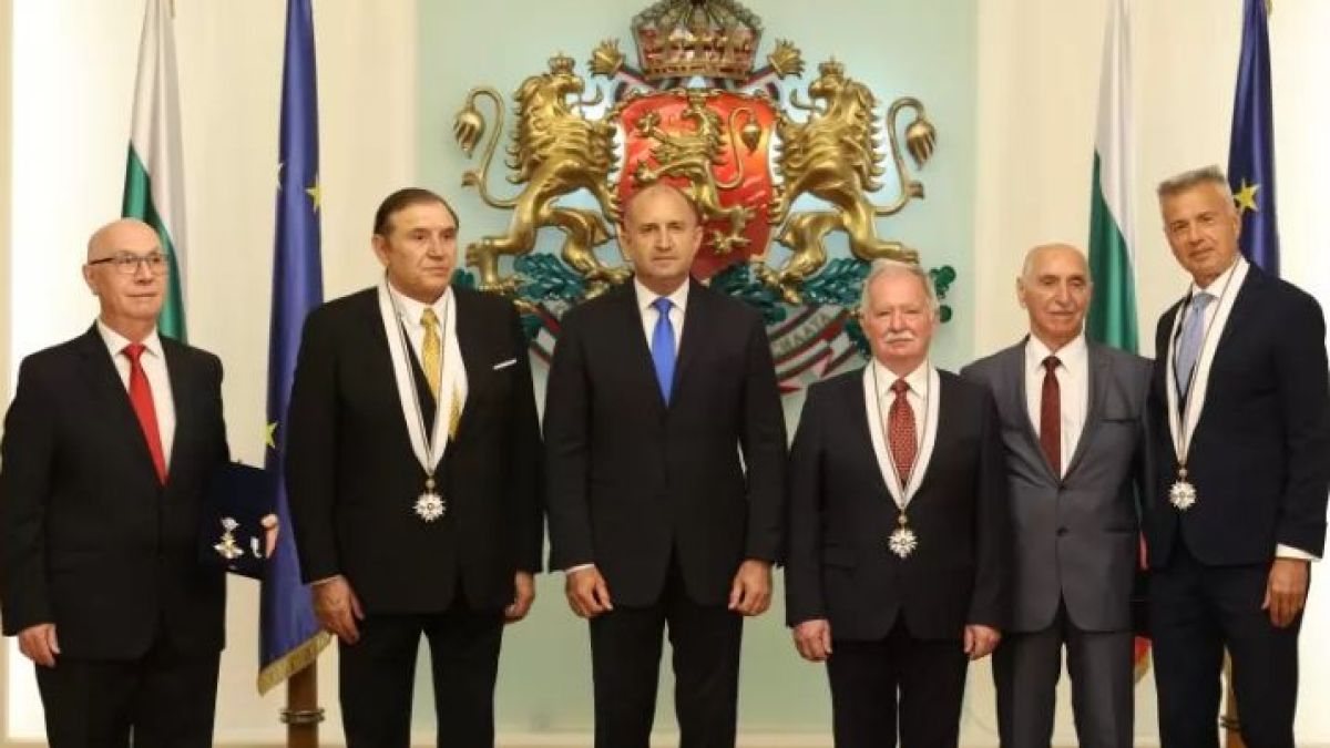 Тунингованата група ли ще пълни с кеш бъдещия проект на Радев