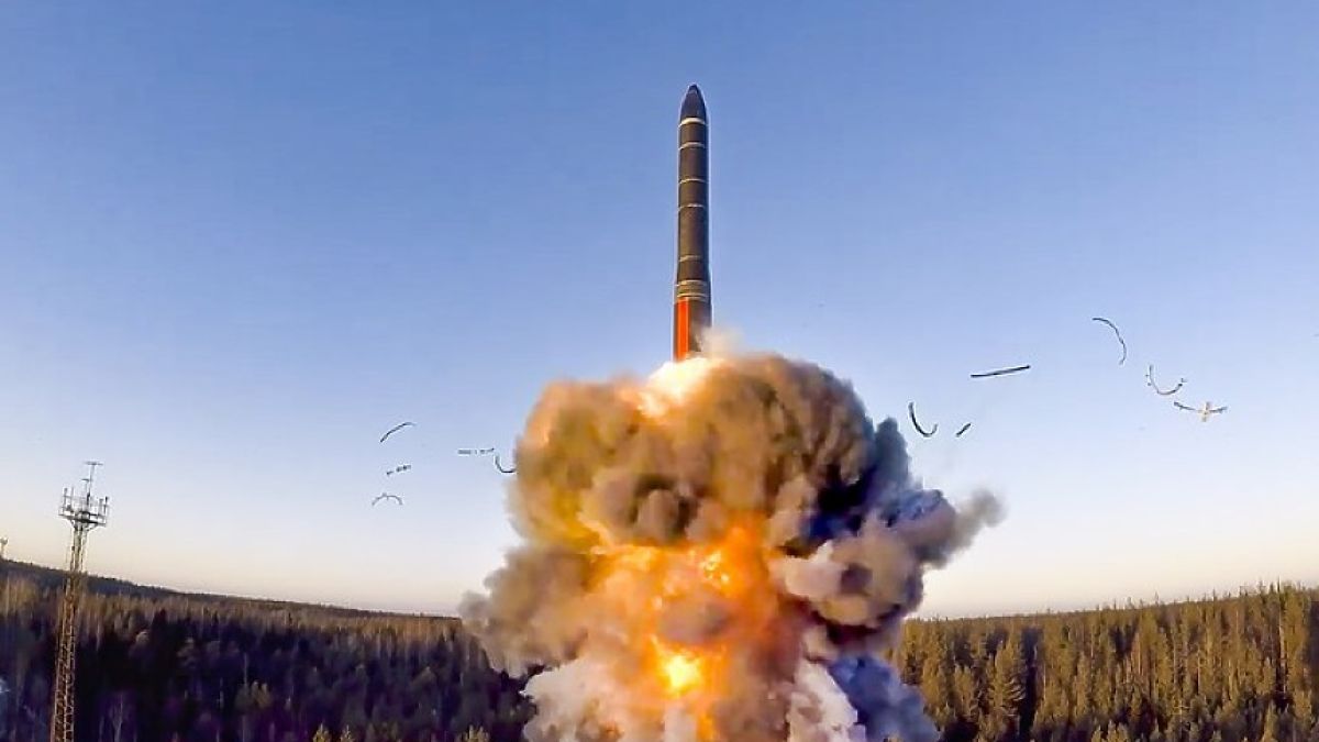 Ядреното предупреждение на Путин към света - от Украйна до САЩ и Куба
