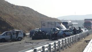 Меле с 29 коли, 2 жертви и много ранени на АМ "Струма"! Ето какво се случи 5 г. след ужаса