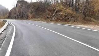 Катастрофи блокираха ключов проход, има километрични опашки