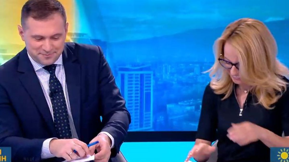 Йочев с чутовна издънка в ефира на bTV, Цънцарова го скастри избухна в смях