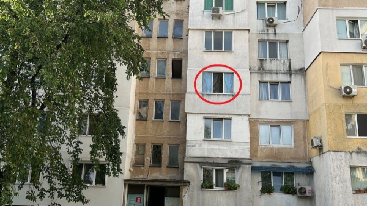 Детски писъци: 7-г. момиченце полетя от третия етаж на блок във Враца СНИМКИ