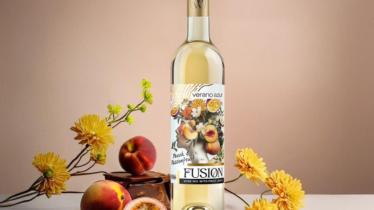 Новата хитова напитка Verano Azur FUSION - винен микс с плодове