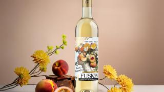 Новата хитова напитка Verano Azur FUSION - винен микс с плодове
