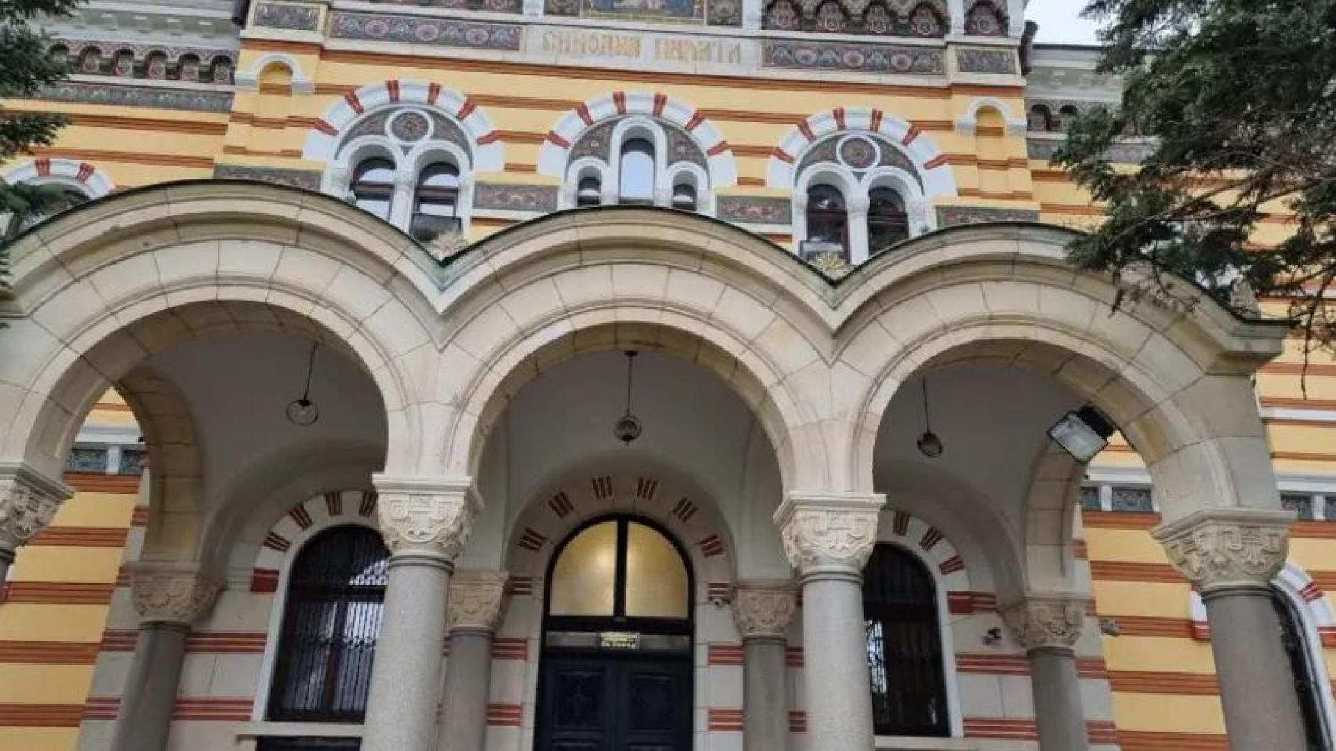 Синодът реши: Това са тримата претенденти за нов патриарх 