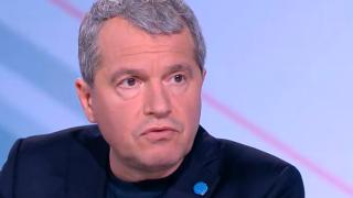 Високо напрежение! Ризова захапа Тошко Йорданов, но той не й остана длъжен