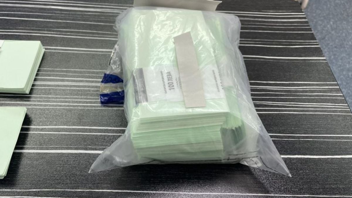 Лъсна цялата схема на банковата касиерка, думнала близо 150 бона, мистерия обви плячката