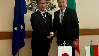 Министър Николов и посланикът на Япония у нас разговаряха за активизиране на икономическите отношения