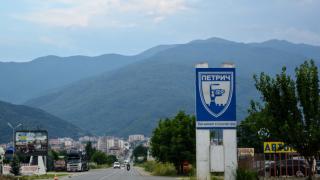 Библейска напаст: Всички на крак надолу до Петрич, търси се спасение