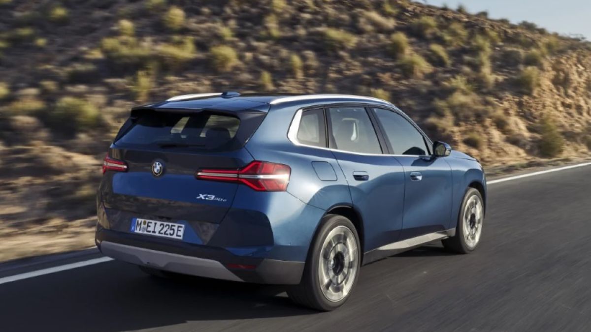 Променен до неузнаваемост: Представиха новия BMW X3 СНИМКИ