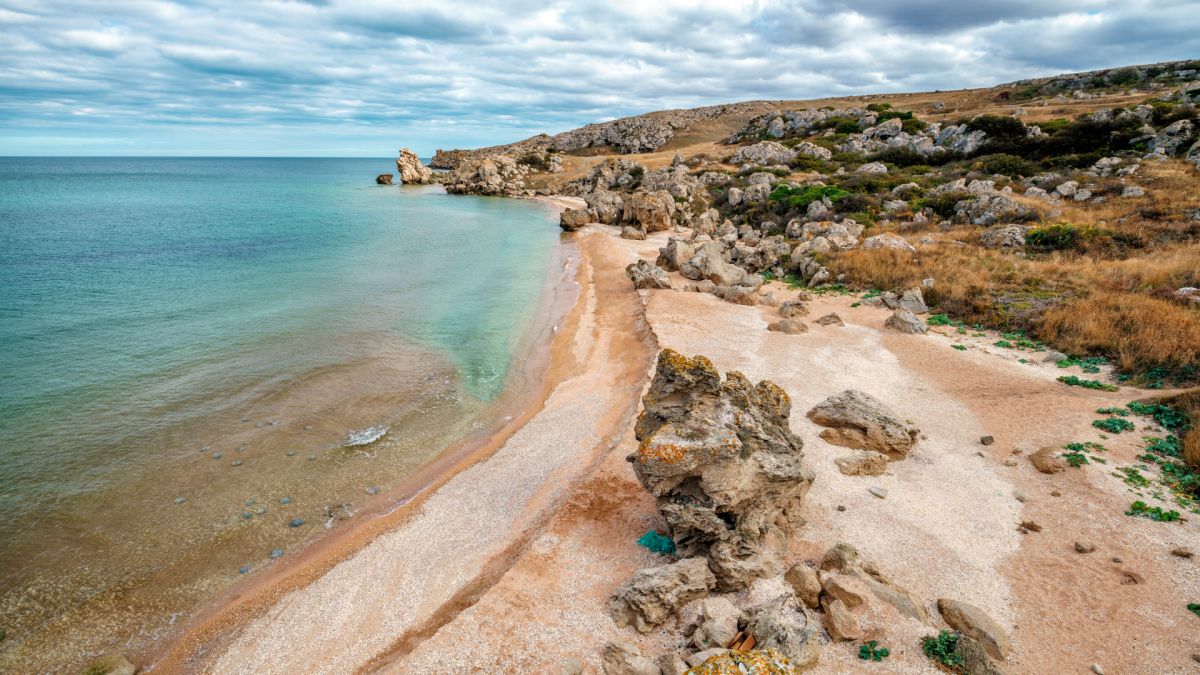 Украйна атакува кораб с пшеница в Азовско море, има жертви