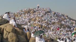 Над 1000 поклонници загинаха на път към Мека